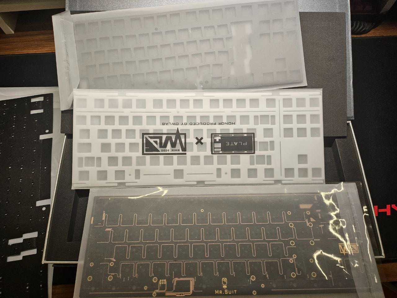 Кастомная клавиатура Owlab Mr.Suit WKL (Black and Red)