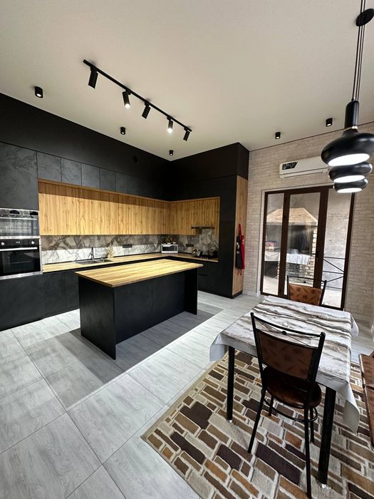 СРОЧНО!!! Продается Хонабод 5,3 Соток 8 та хона Угловой Янги курилган