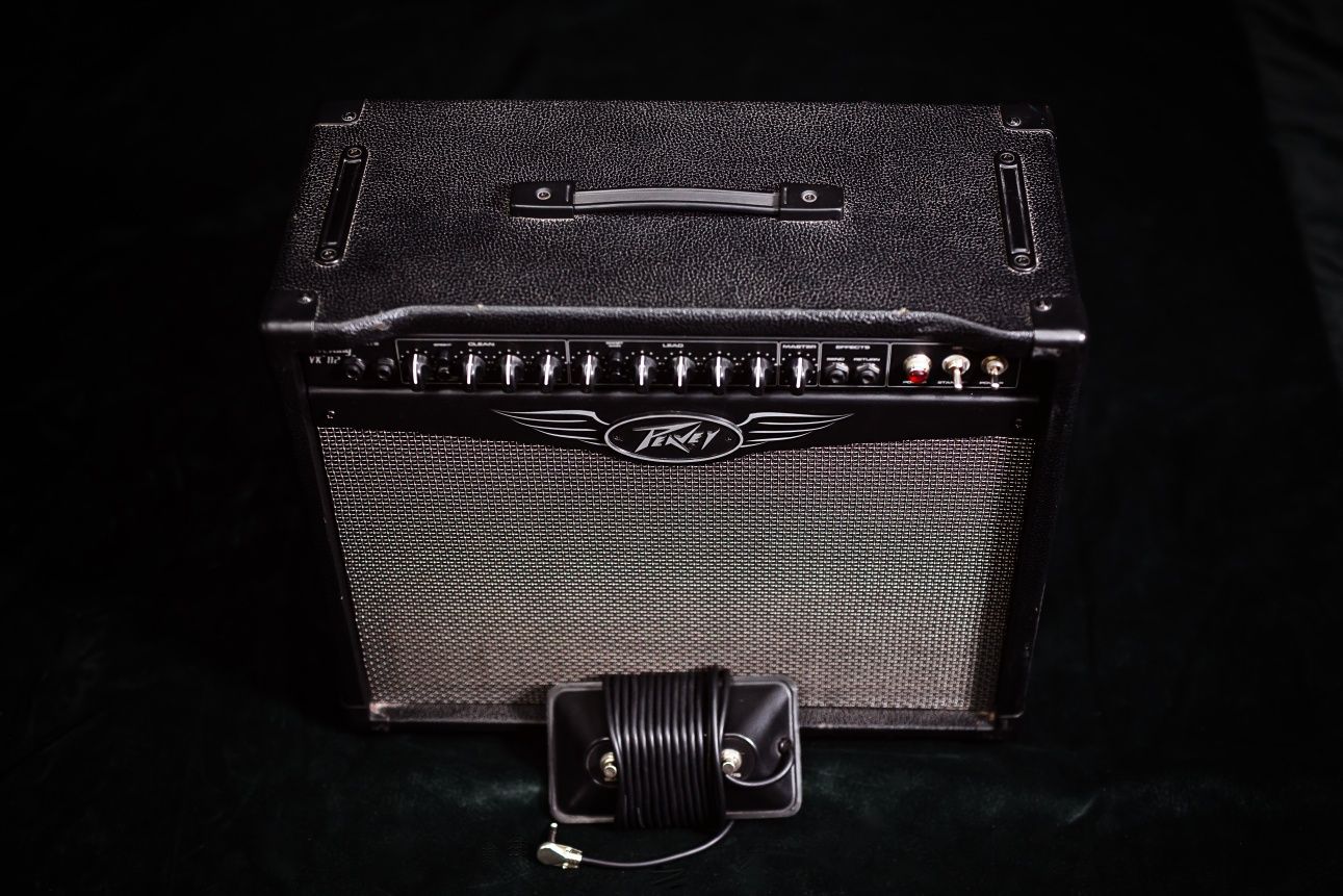 Продам ламповый комбоусилитель Peavey ValveKing VK112