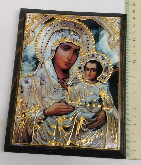 Ръчно изработена репродукция на икона върху ест дърво Св. Богородица