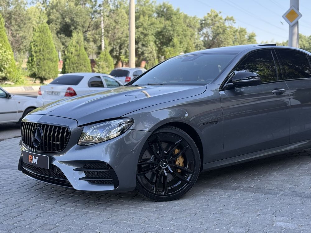 Mercedes Benz W213 E53 AMG !