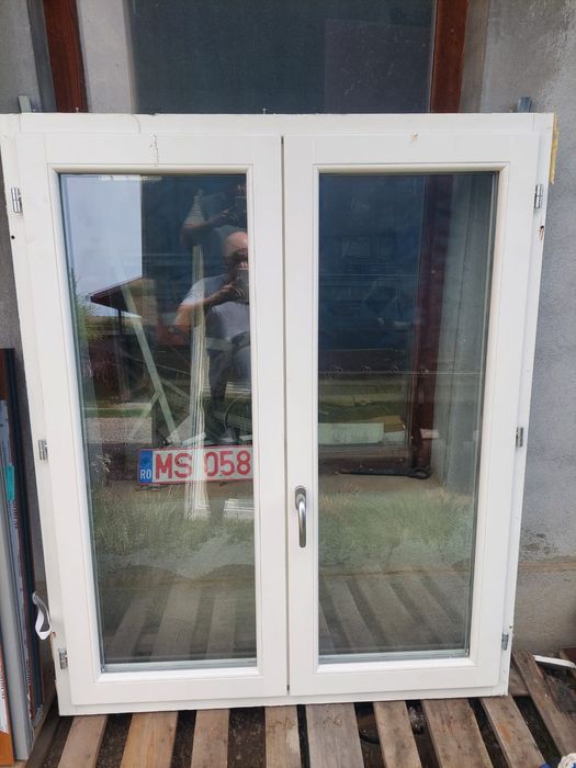 Ferestre sticla termopan & lemn stratificat