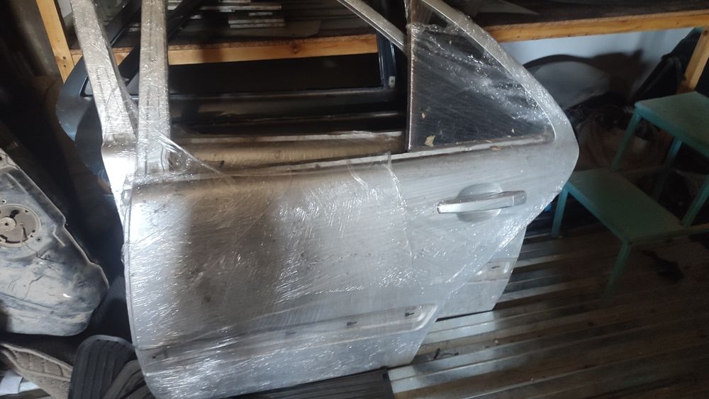 Бу оригинал рестайлинг бампера пароги w210 и кузовные в наличии