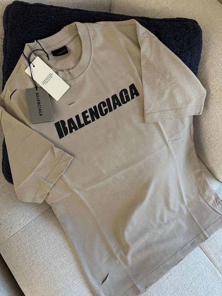 Мъжка тениска Balenciaga