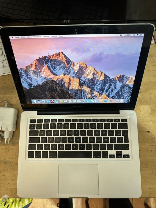 laptop macbook pro pentium 2010