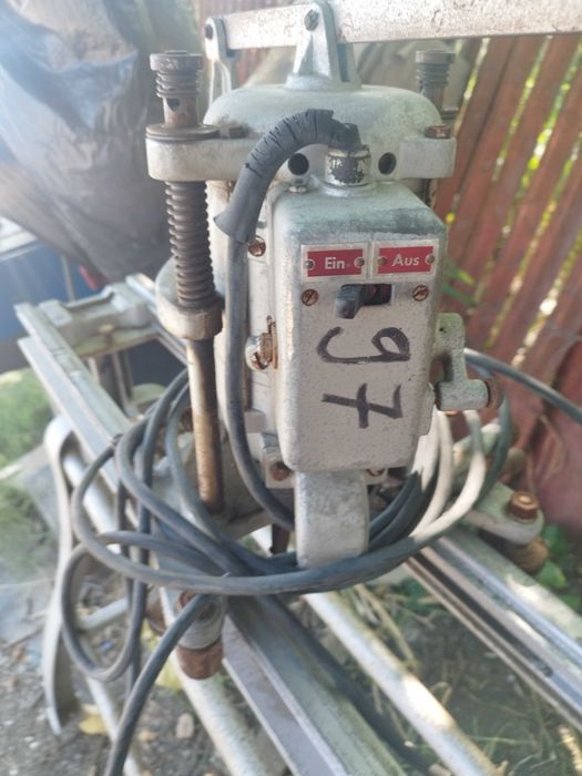 Freza electrica tâmplărie lemn