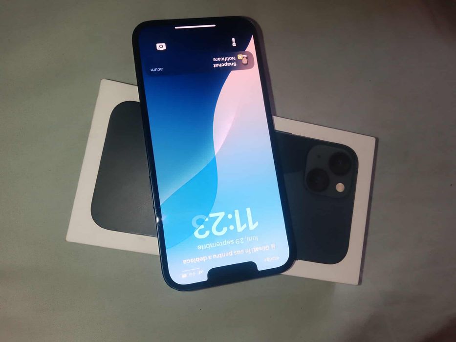 Iphone 13 simplu