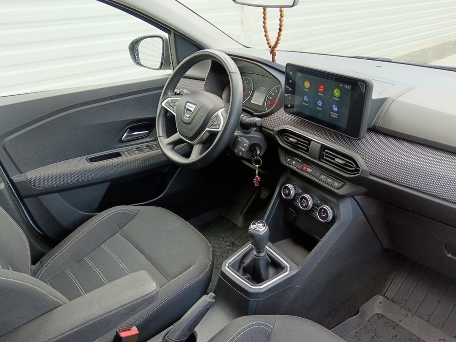 Vând Dacia Logan 3 an fabricație 2022 Decembrie