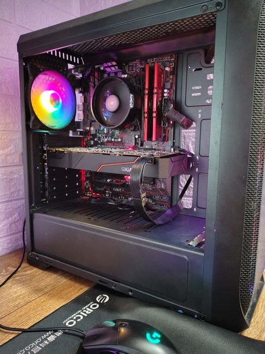 R5 3600/GTX 1080 8GB/16 Ram DDR4 3000Mhz/500GB SSD/600w - компютър