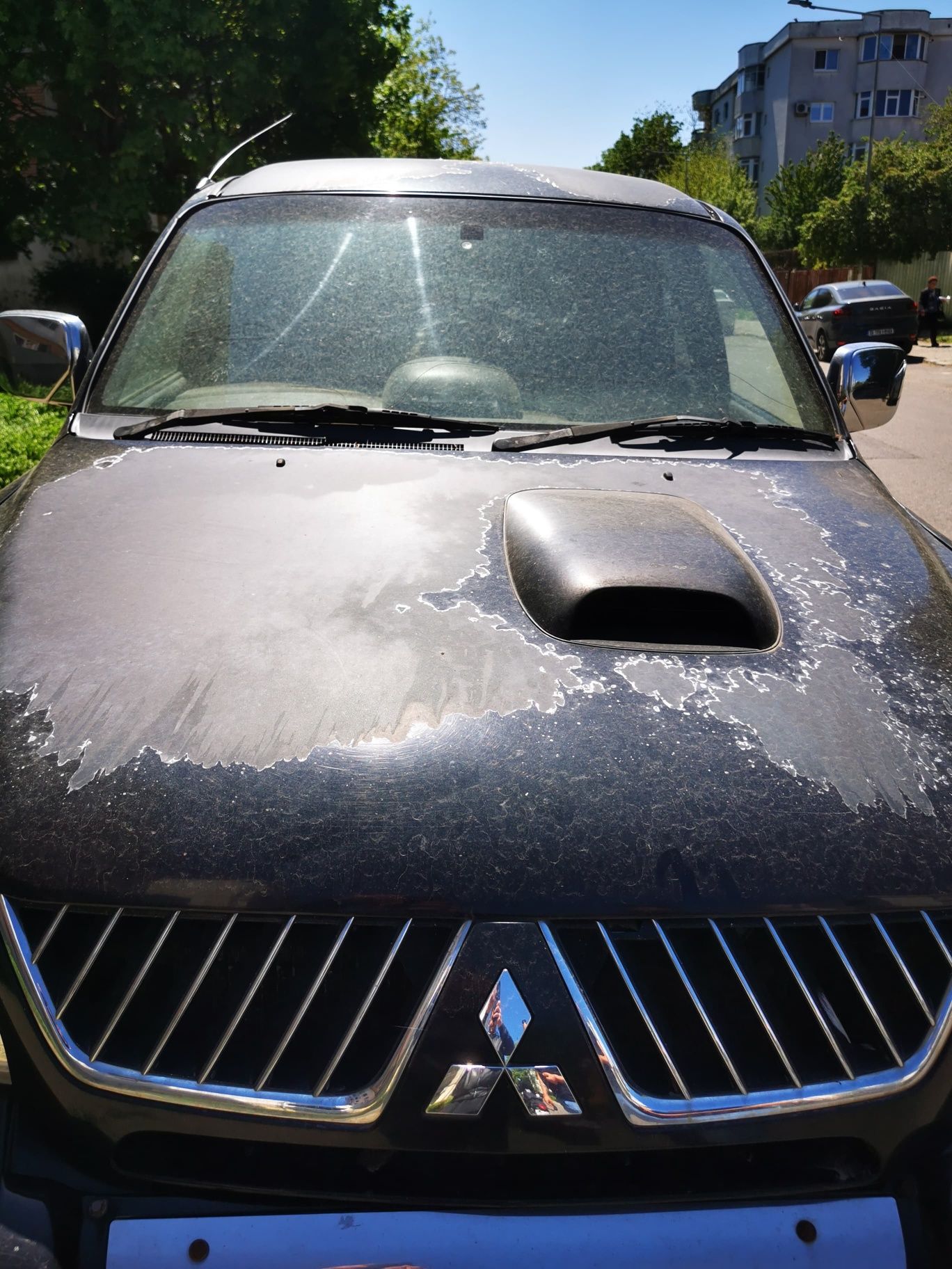 Vând Mitsubishi L 200