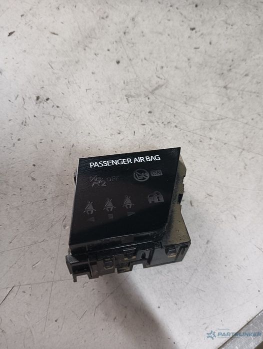 Airbag on/off TOYOTA COROLLA 1.3 i 2015 OEM 489179