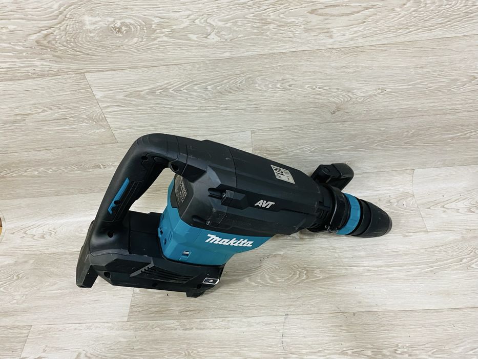 Demolator Makita DM002G XGT