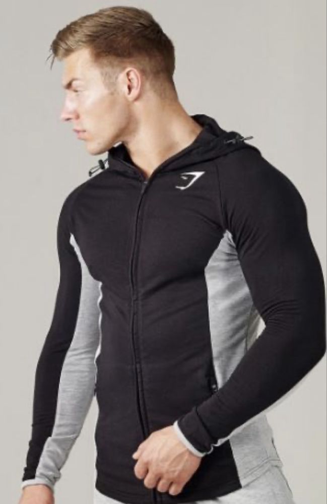 GYMSHARK - Black and gray full zip sweater