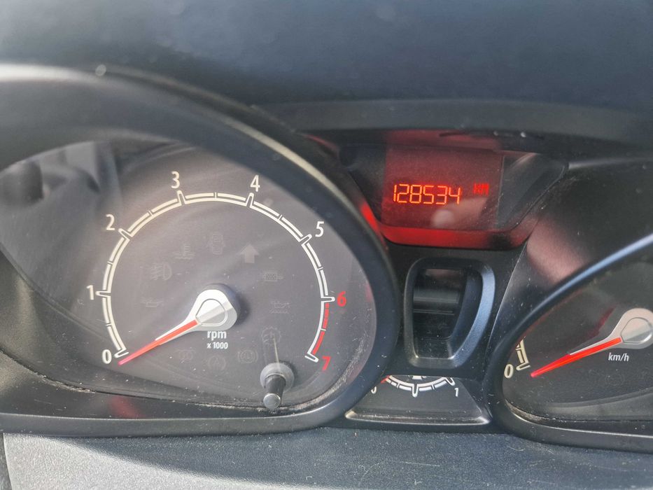 Ford Fiesta avariat 2012