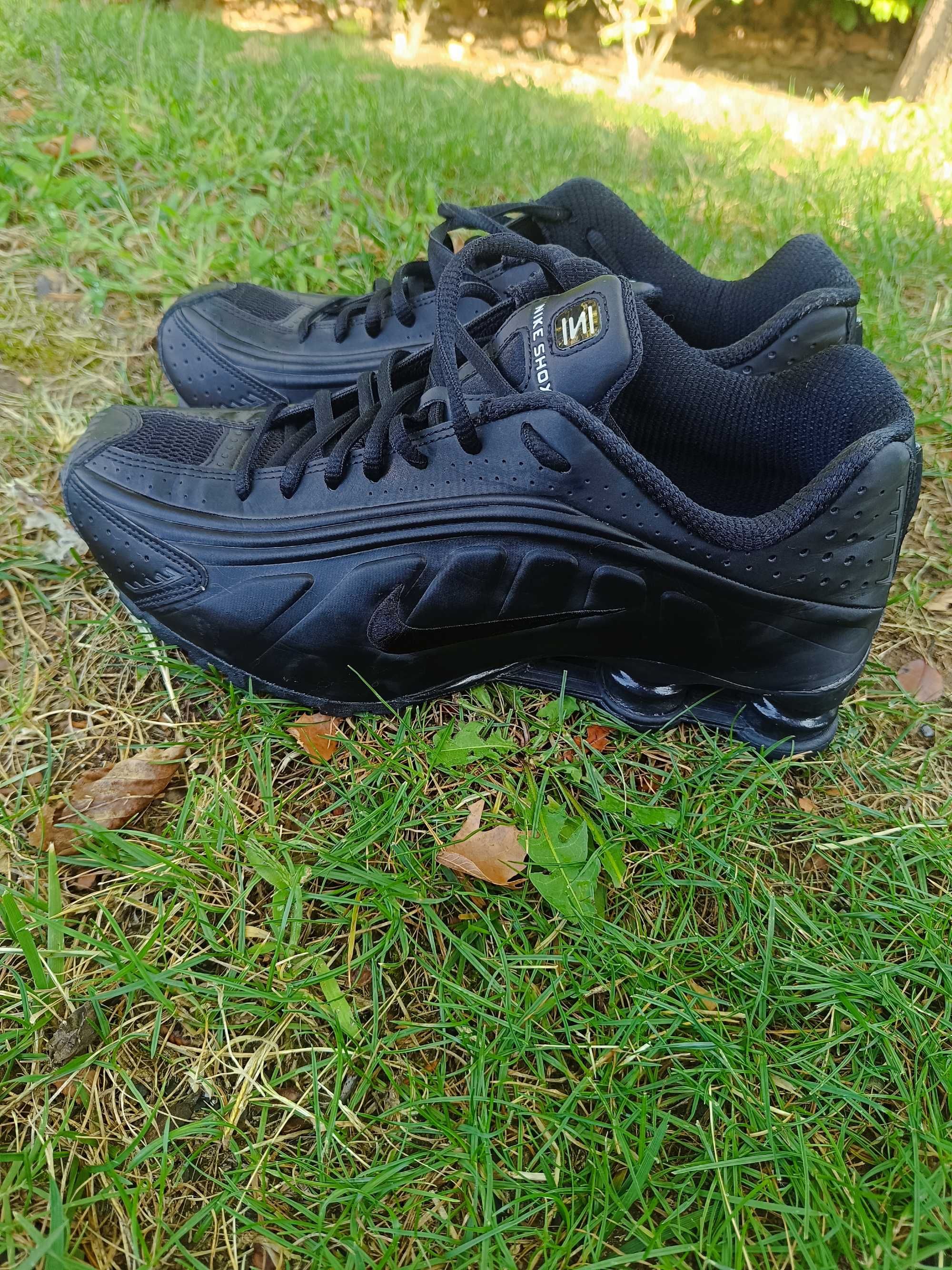 Маратонки Nike shox
