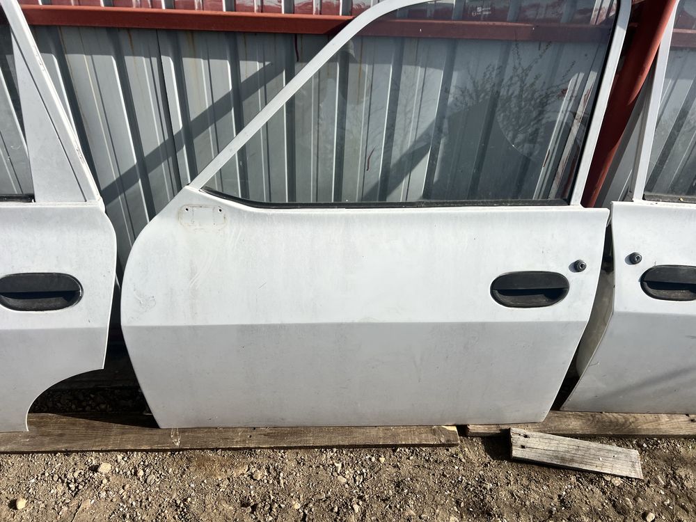 Vand usi fata/spate-obloane/capote/aripi Dacia Papuc/1300/1310