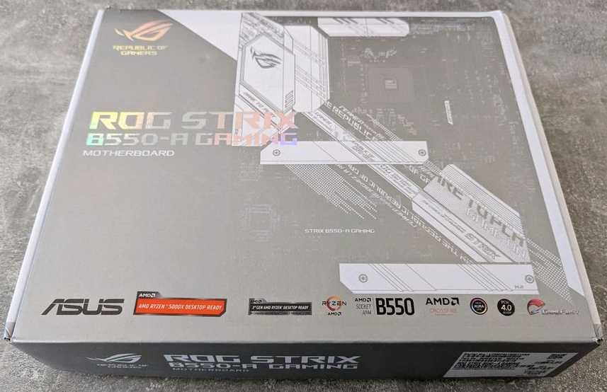 Placa de baza socket AM4 Asus B550 Gaming AMD DDR4 2.5 Gbps noua cutie