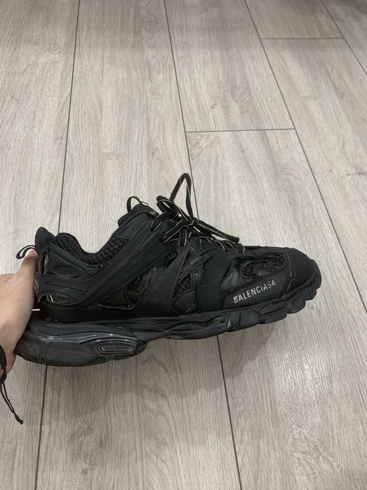 Balenciaga tracks