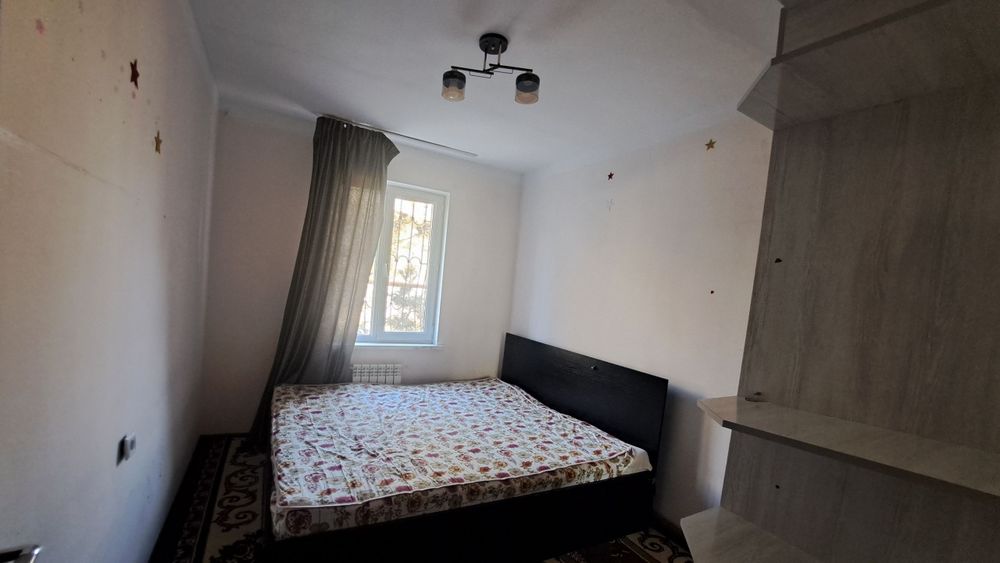 Чирчик шахар 
Пед инститпут ёнида 7 етажкада
#3-хона 1-етаж 
Кварти