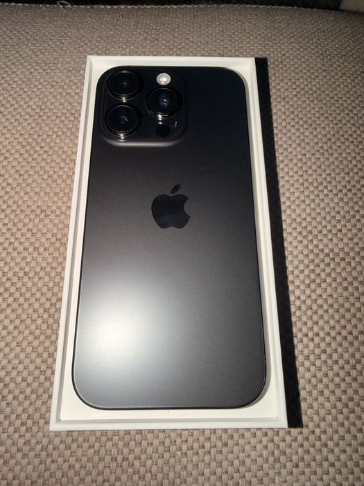 iPhone 16 Pro, Black Titanium , 256GB