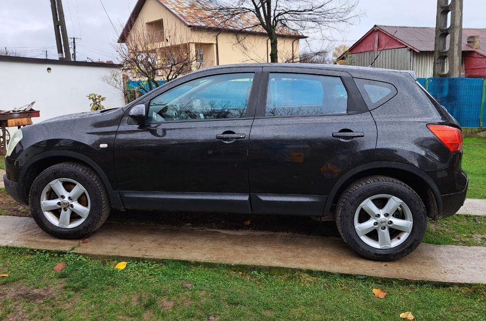 Vând Nissan Qashqai Benzina 1,6