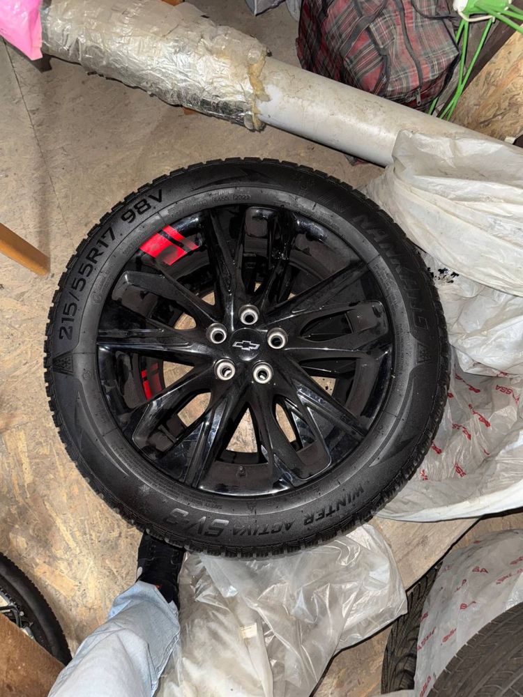 Tracker diski RedLine R17 (диски вместе с зимними шинами Nankang)