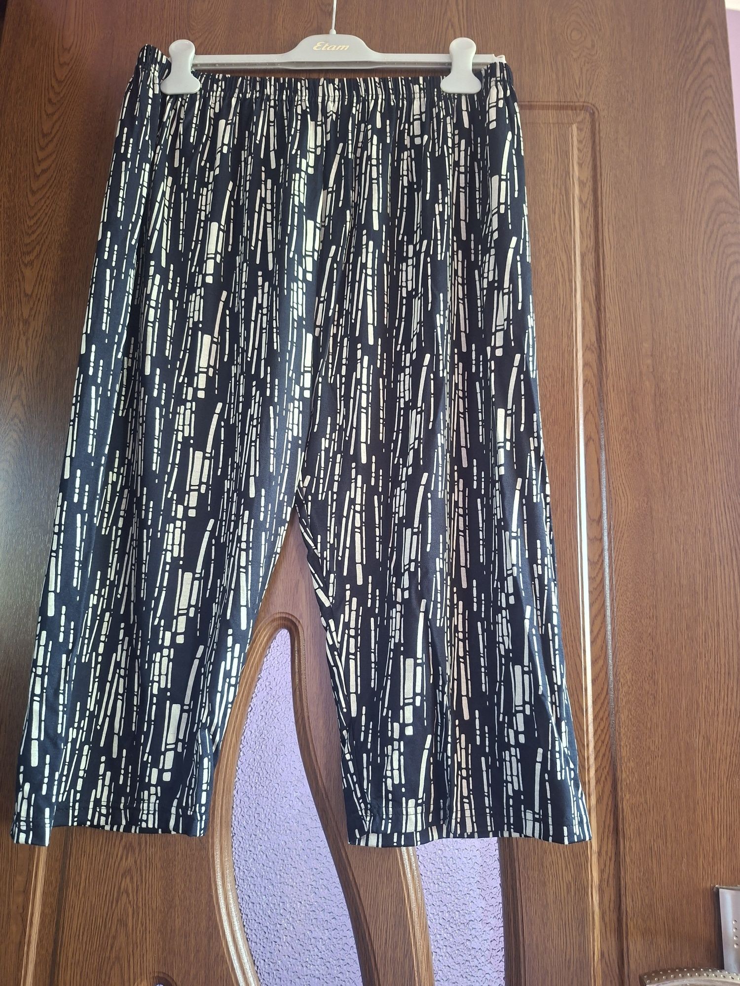 Vând Pantaloni Damă  de  Vară Mărimea XXL Noi