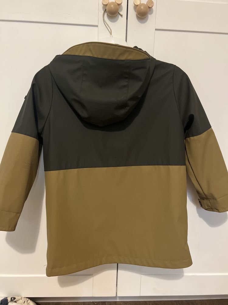 Водонепропускливо яке Zara