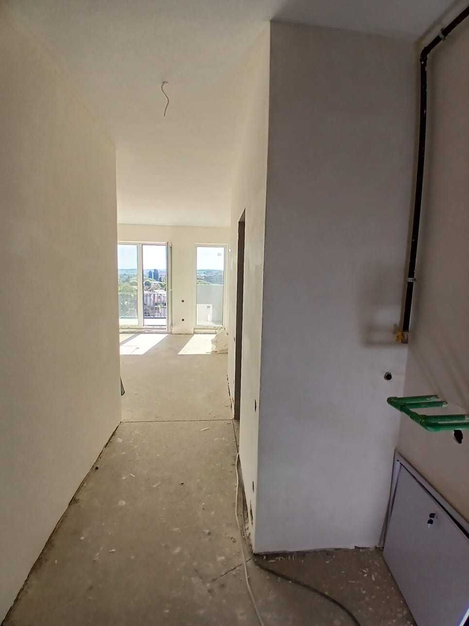 Vand apartament 2 camere etaj retras , strada Fabricii !