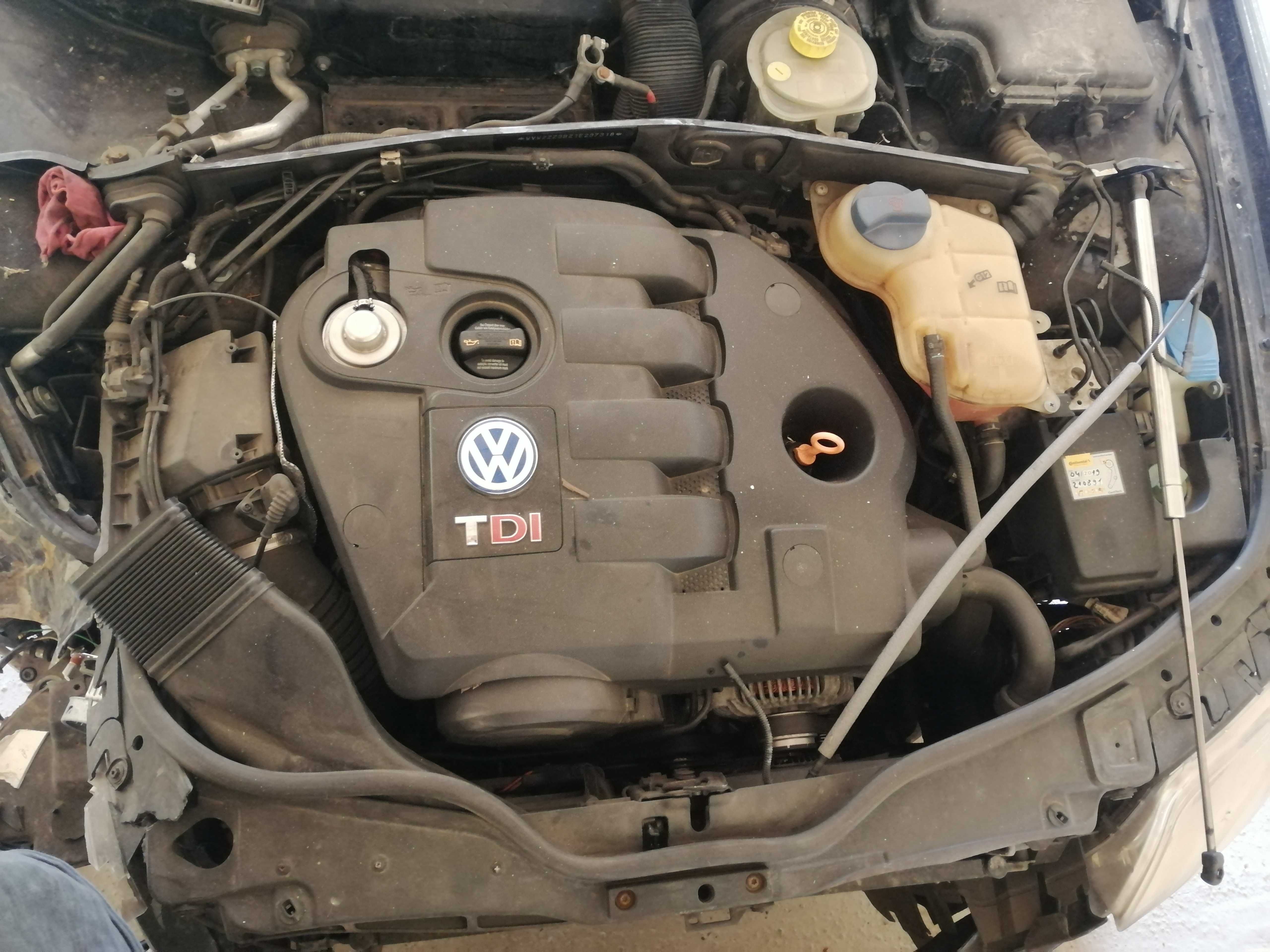 VW Passat B5.5, 1.9 TDI, AVF, 131 CP, avariat, pentru piese