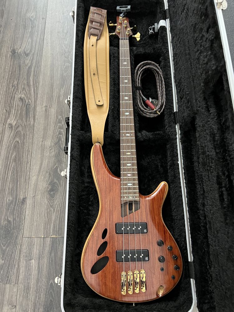 Chitara Bass Ibanez!!!