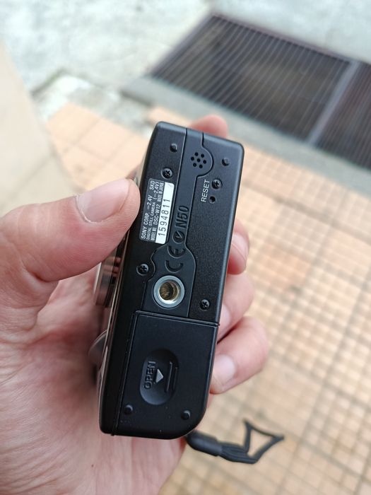 Aparat foto Sony Cyber-shot DSC-W12 fullbox