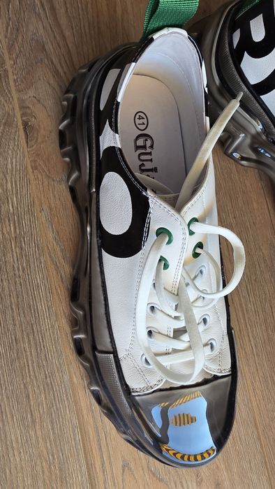 Продавам маратонки. НОВИ! НЕИЗПОЛЗВАНИ!