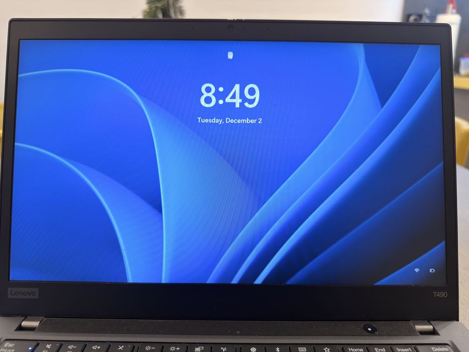 Лаптоп Lenovo ThinkPad t490 i5, 16 gb RAM, 512 gb SSD 14" Гаранция