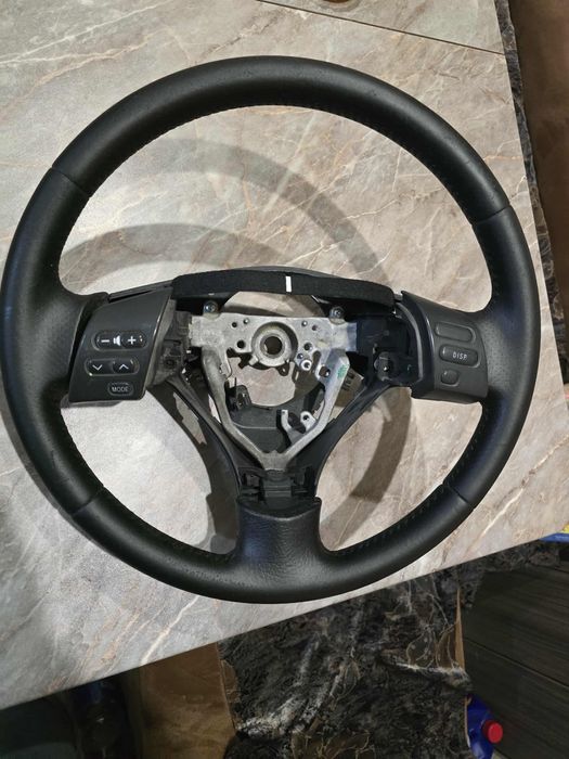 Волан Toyota Corolla Verso II 2004-2009