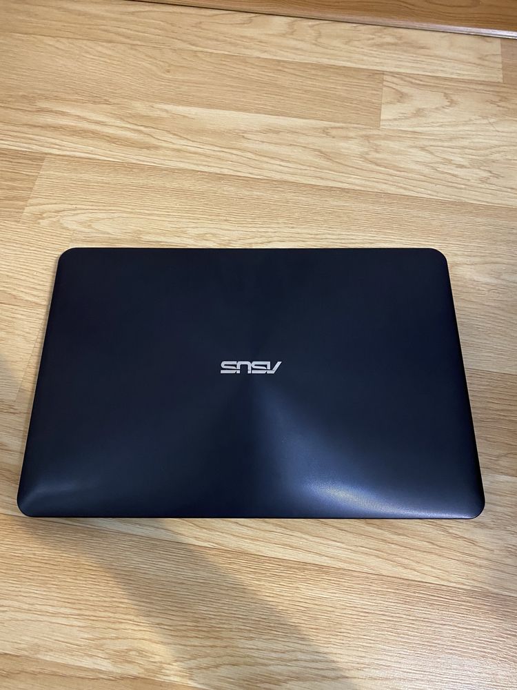 ноутбук Asus X555U