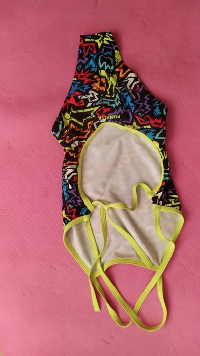 Детски бански костюм за момиченце