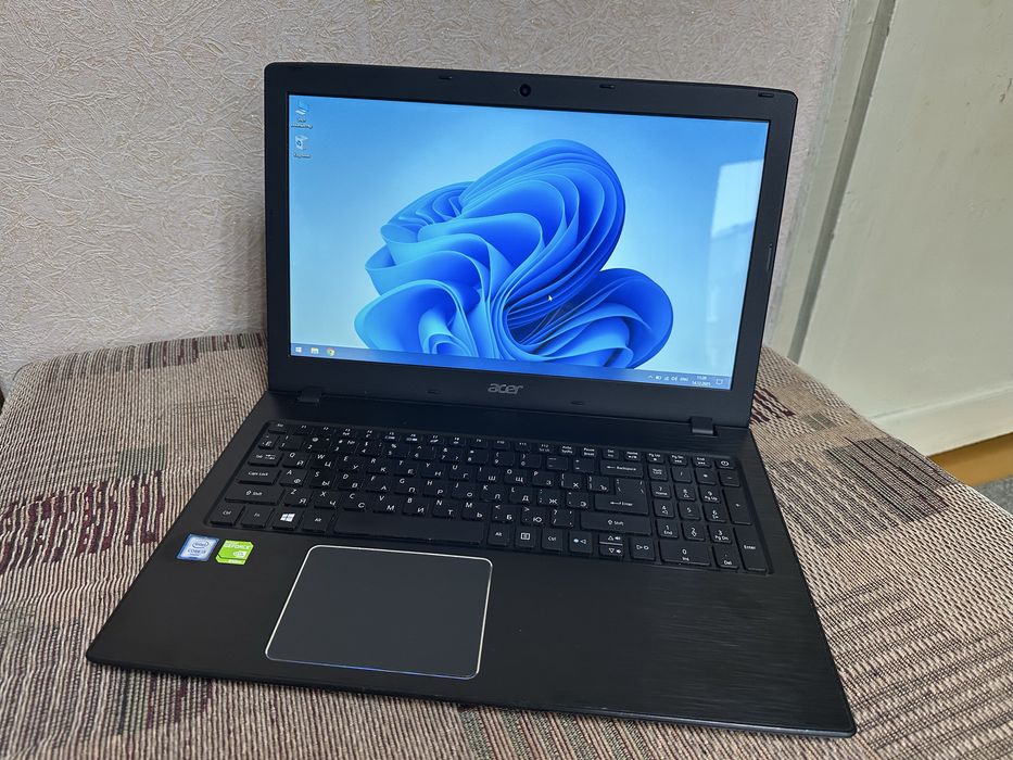 Мощный ноутбук CORE i3 + 8 ГБ ОЗУ