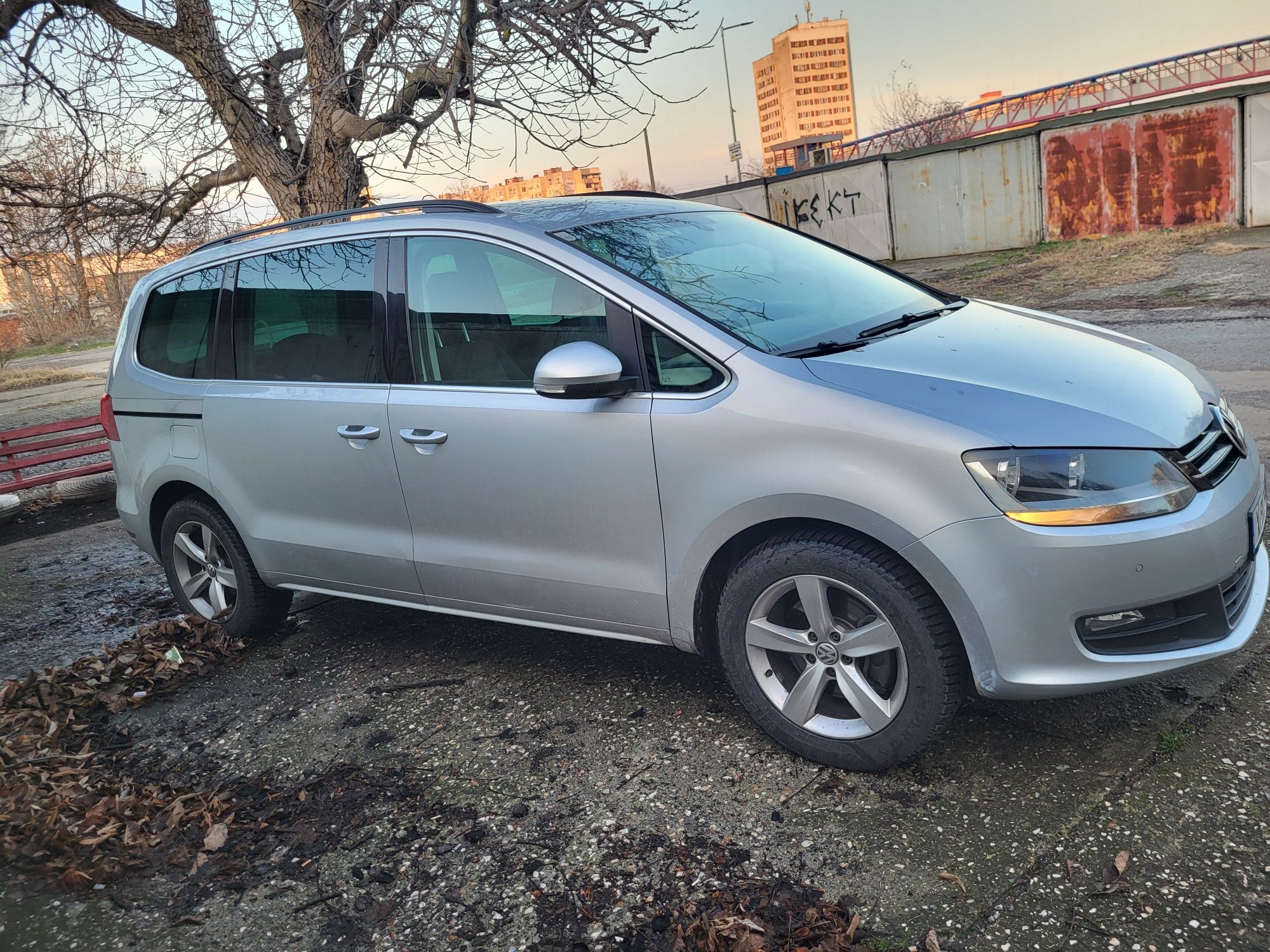 VW Sharan 2011година АВТОМАТ
