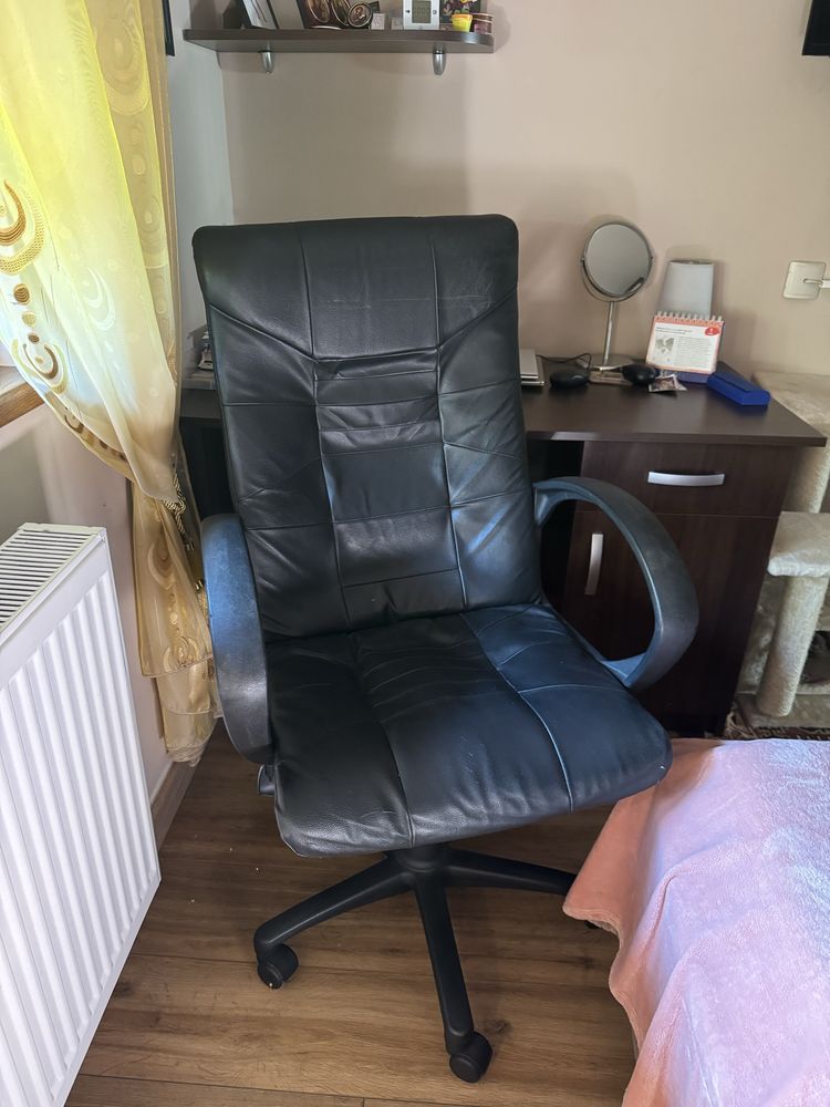 Scaun de birou negru