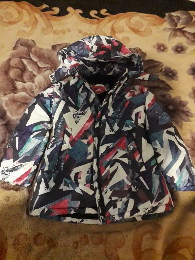 зимняя детская куртка для девочки