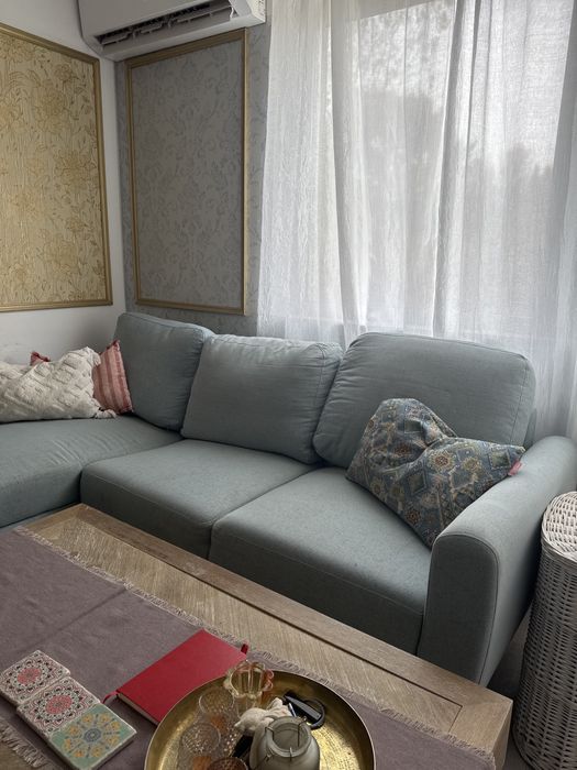 Синя холна гарнитура, диван