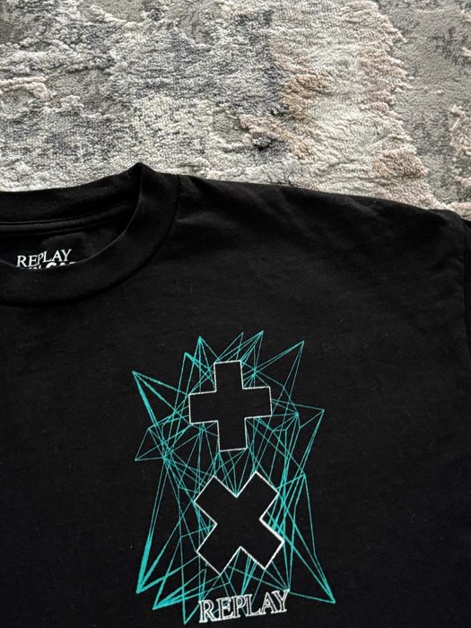 REPLAY tricou editie limitata, marime M oversize (practic L)