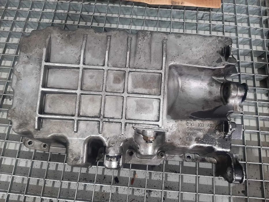 Baie ulei 2.0 tdi bkd bkp bmr bmn skoda octavia 2 vw golf 5 touran passat b6 audi a3 8p 03g103603ag