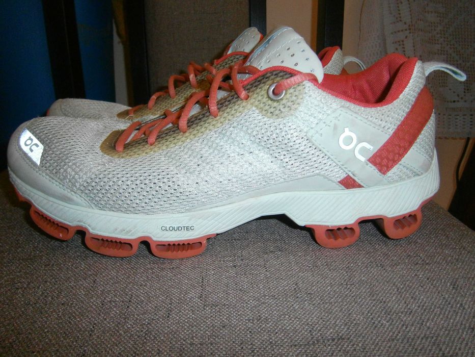 Маратонки и кецове