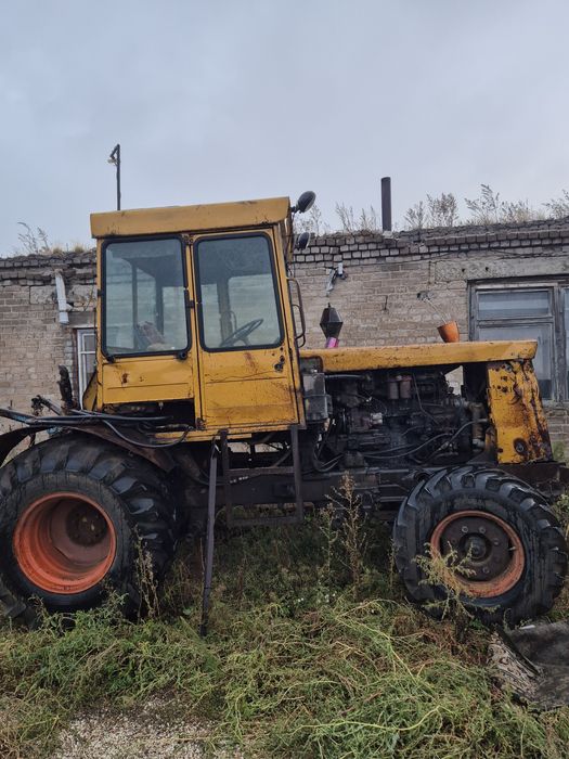 Продам трактор ДТ