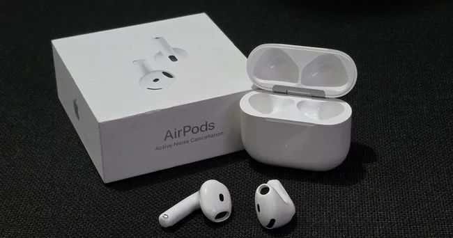 Наушники Apple AirPods 4 Active Noise Cancellation