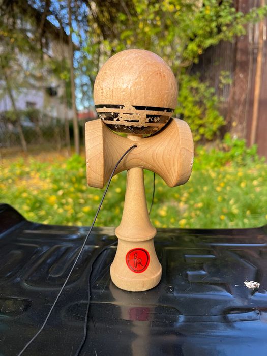 Kendama Europe Full Maple Record + series match clear