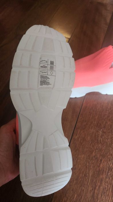 Неонови кецове тип чорап, нови с етикет HM, размер 39