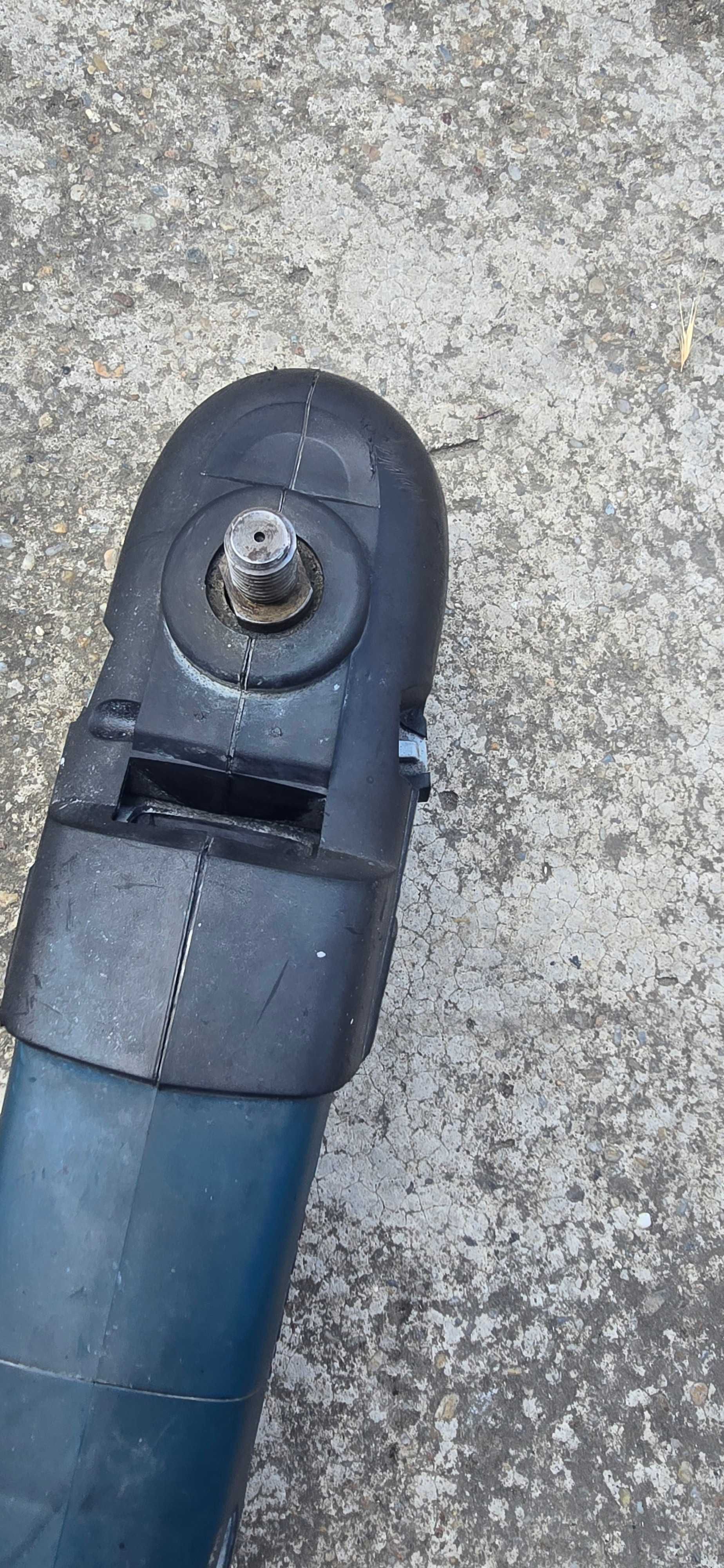 Masina de polisat Bosch GPO 14 CE